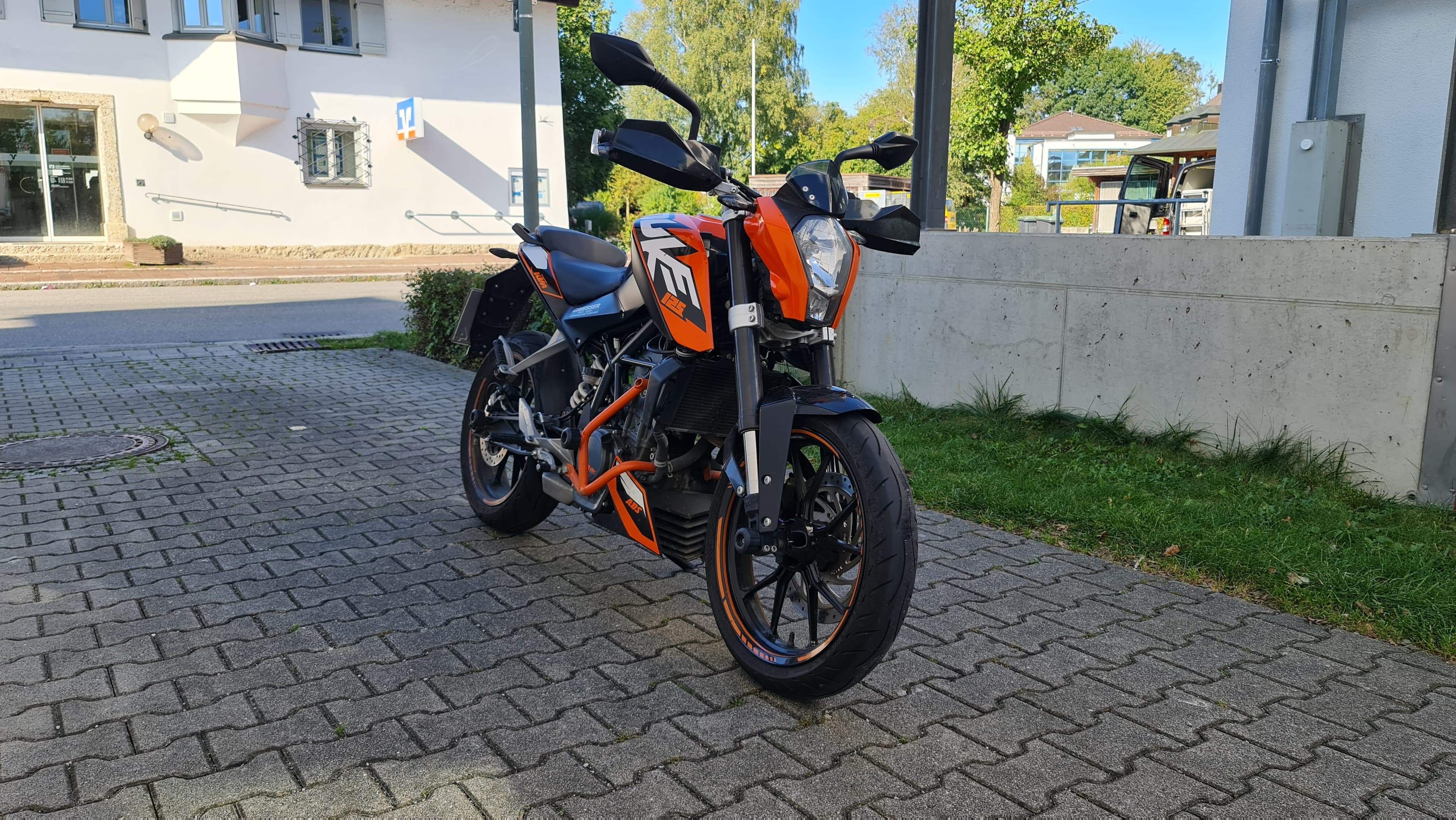 KTM Duke 125